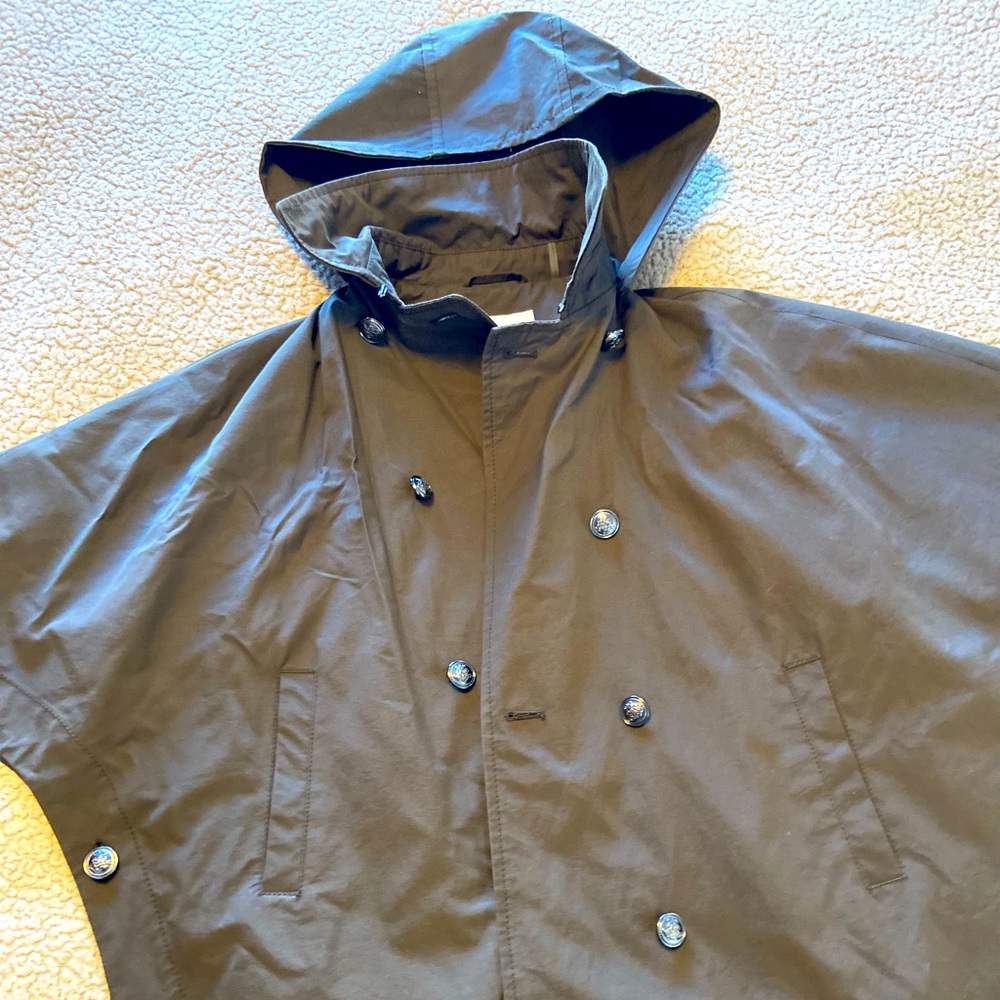 Laundry appeal riding cape